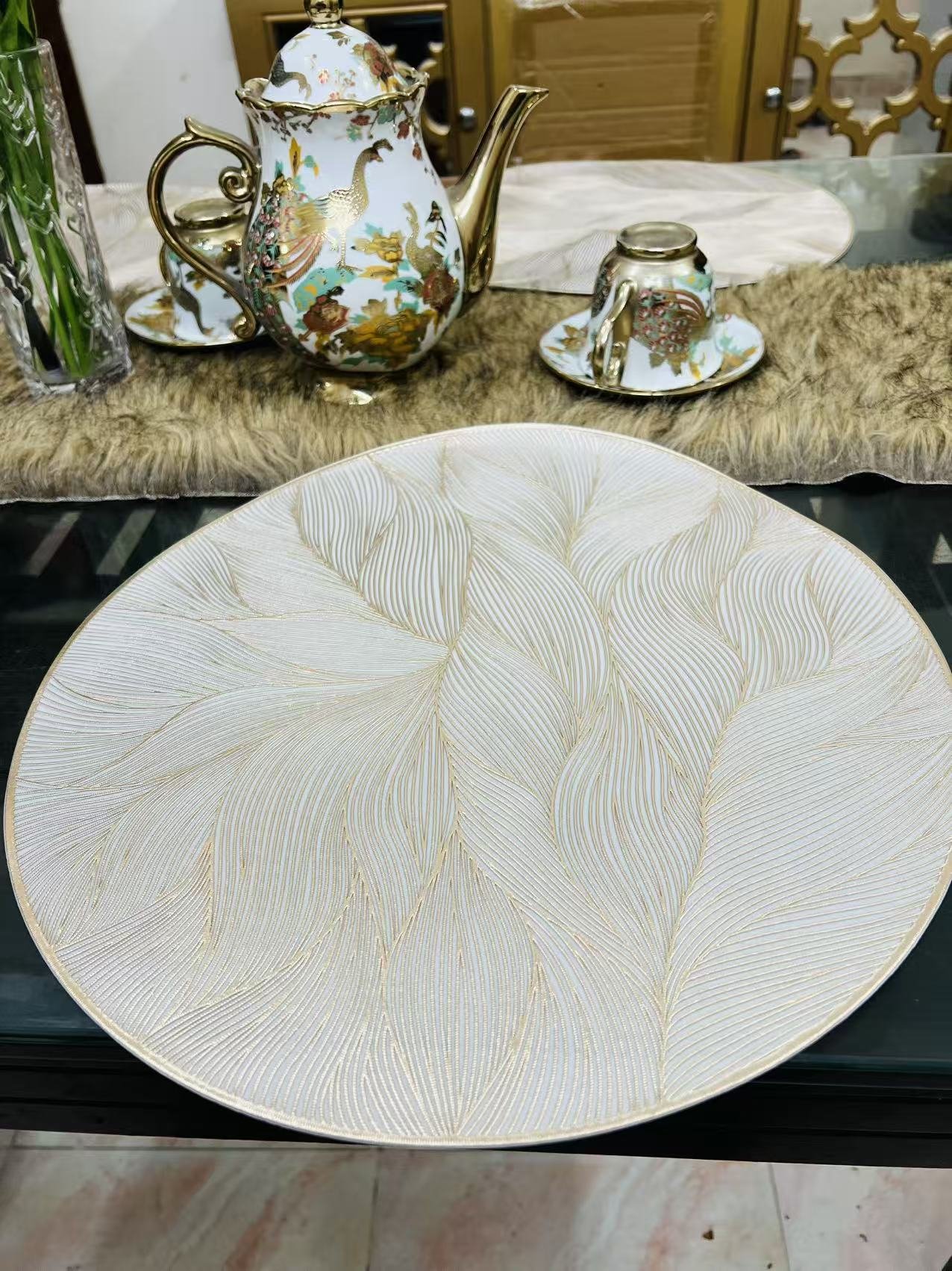 Gold Metallic Set of 6 Placemats 15 Inch - Image 3