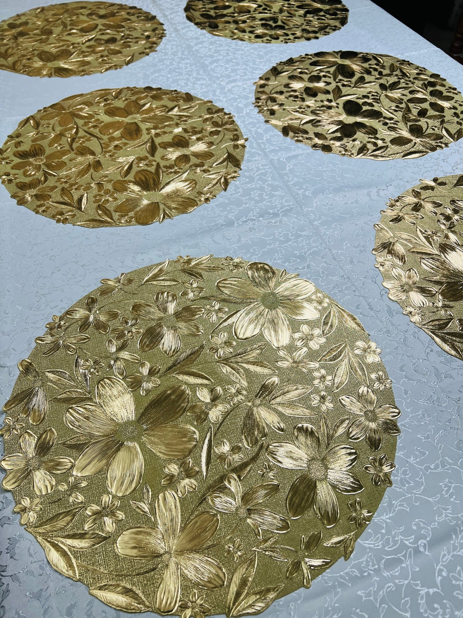 Premium PVC Placemat Set – 6 Piece Round Flower 3 - Image 3